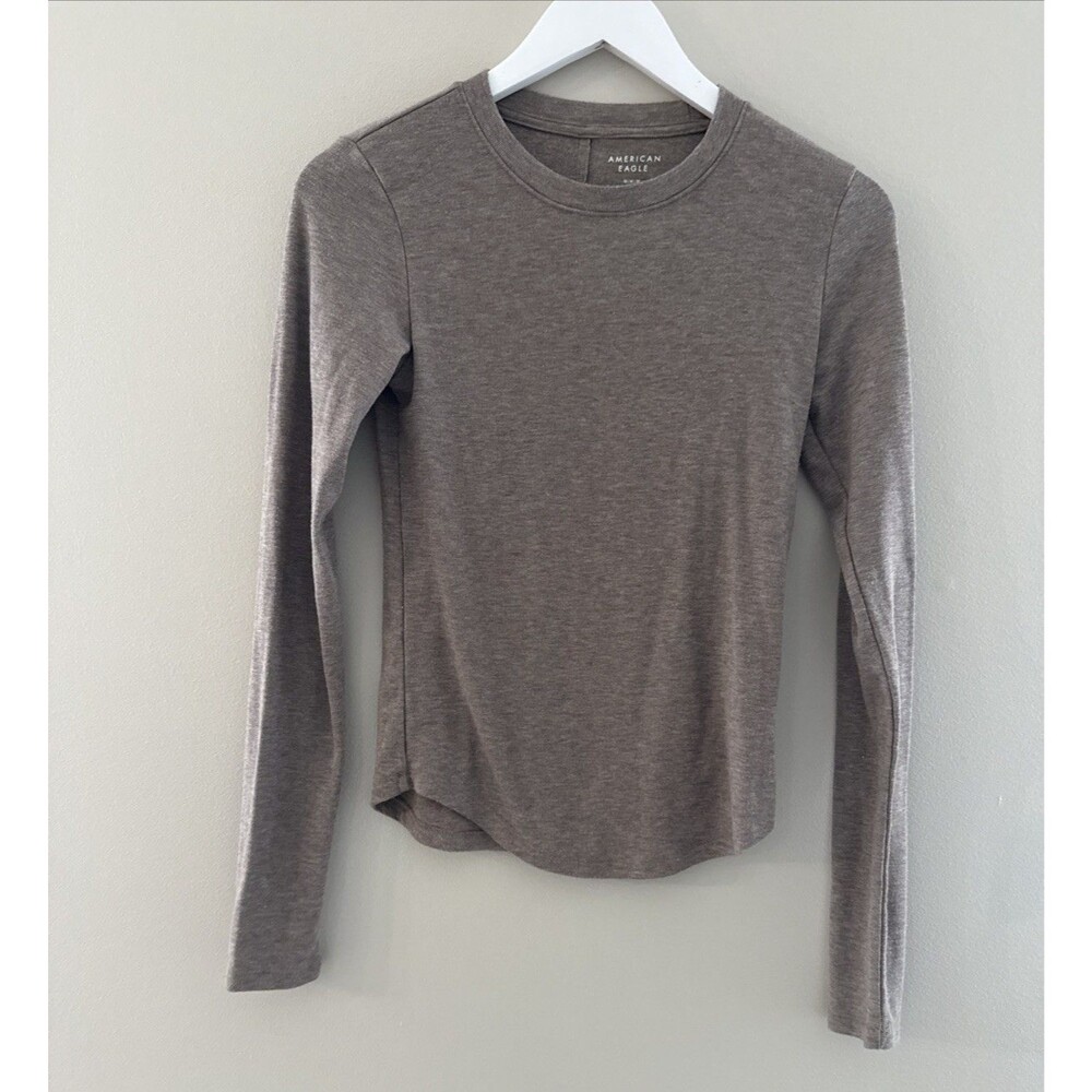 American Eagle Long Sleeve Crew Neck Beige Shirt - Medium